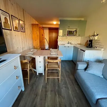 Apartment Moderne Avec Balcon Et Parking Couvert - Famille De 4 Ou Couple Chamrousse
